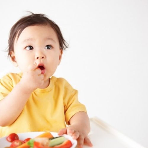 Dinh dưỡng và sự phát triển hệ răng của trẻ